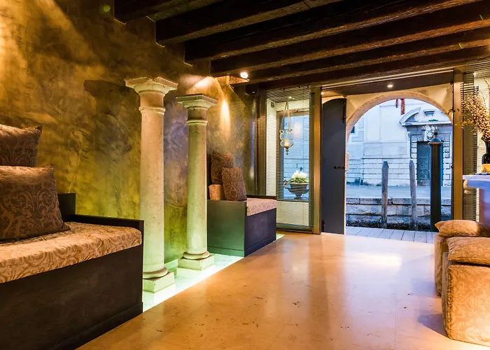 卡玛丽亚阿黛尔旅馆 招待所 4*