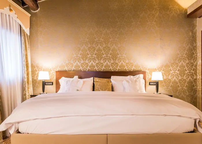 卡玛丽亚阿黛尔旅馆