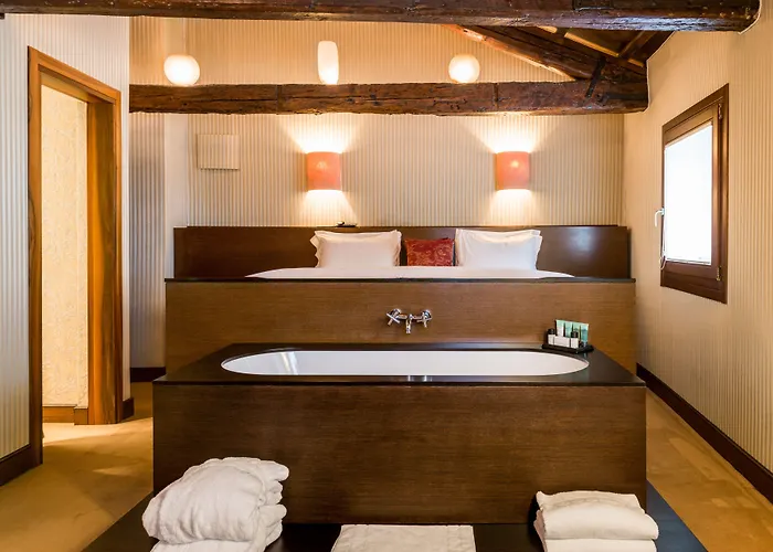 卡玛丽亚阿黛尔旅馆 招待所 4*