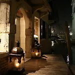 卡玛丽亚阿黛尔旅馆 4*